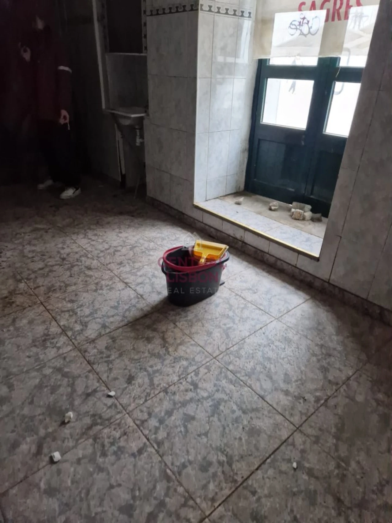 Prédio para Venda em Almada, Cova da Piedade, Pragal e Cacilhas Foto 19