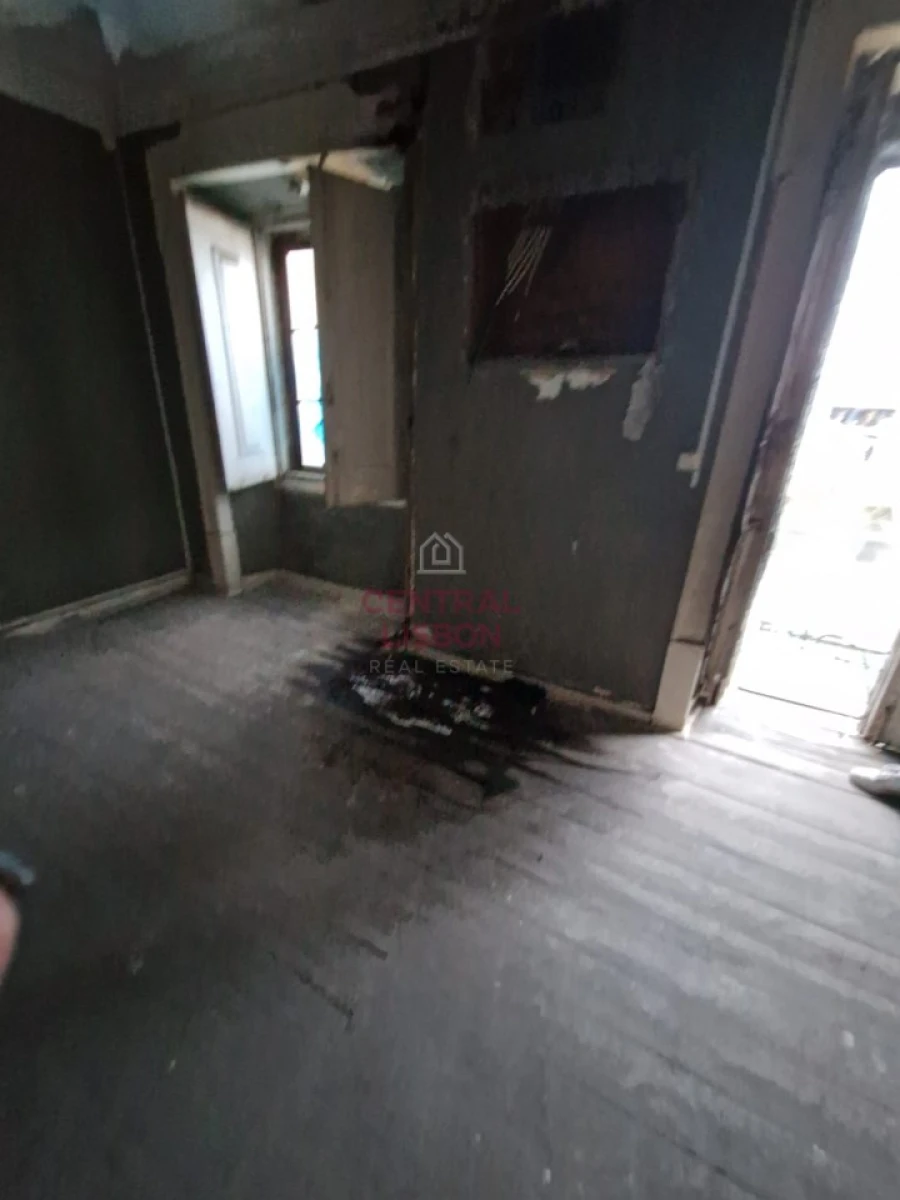 Prédio para Venda em Almada, Cova da Piedade, Pragal e Cacilhas Foto 17