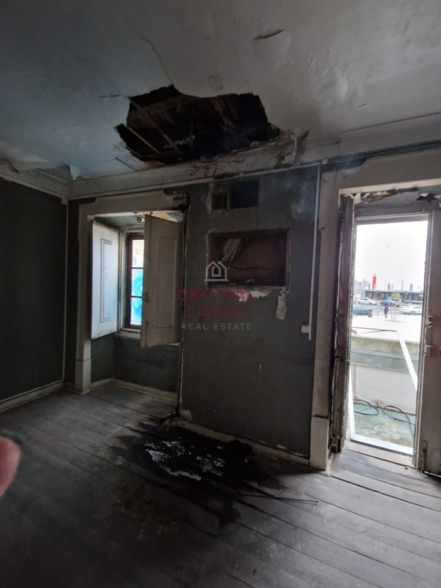 Prédio para Venda em Almada, Cova da Piedade, Pragal e Cacilhas Foto 18