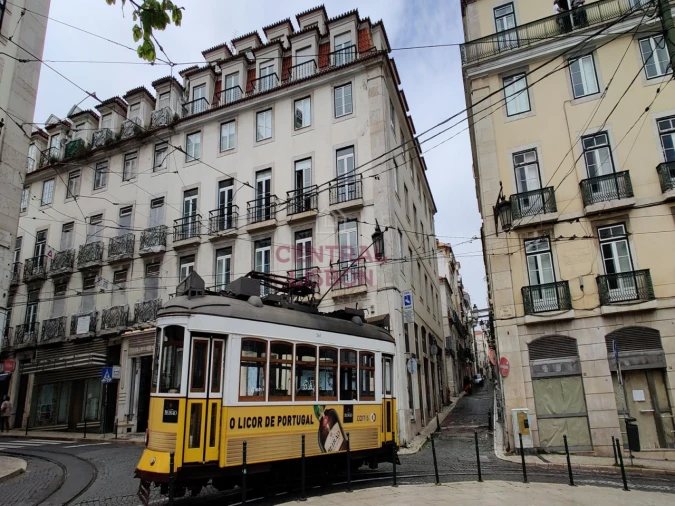 Apartamento T2 para Venda em Misericórdia Foto 23