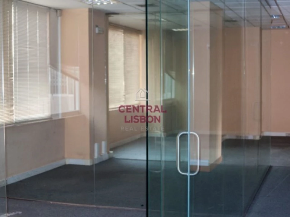 Negócio para Venda em Avenidas Novas Foto 2