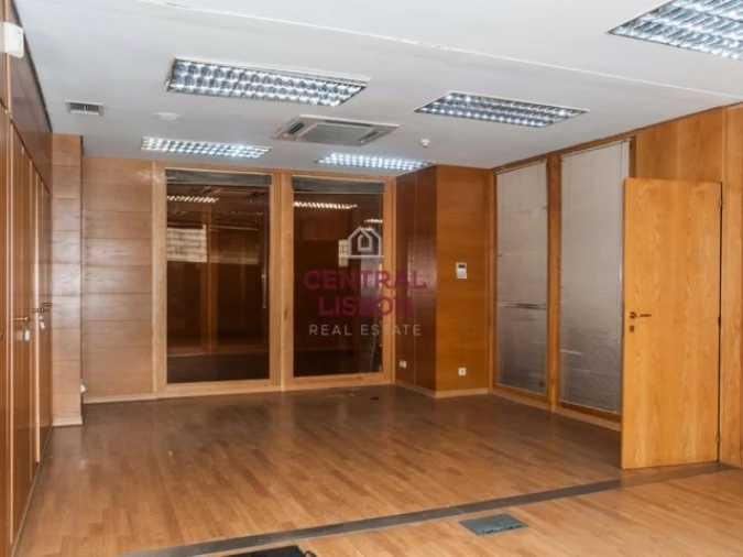 Negócio para Venda em Avenidas Novas Foto 4