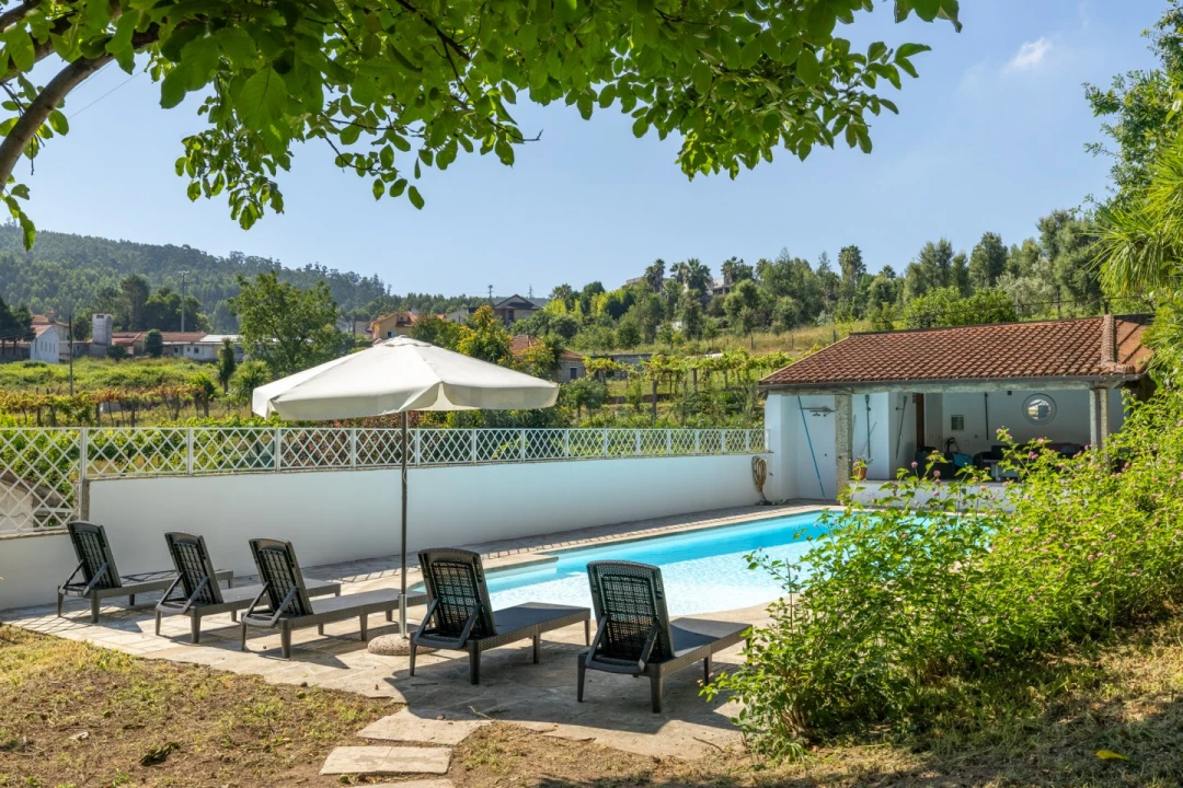 Moradia T5 para Venda em Vale (São Cosme), Telhado e Portela Foto 9