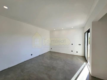 Moradia T5 para Venda em Quarteira