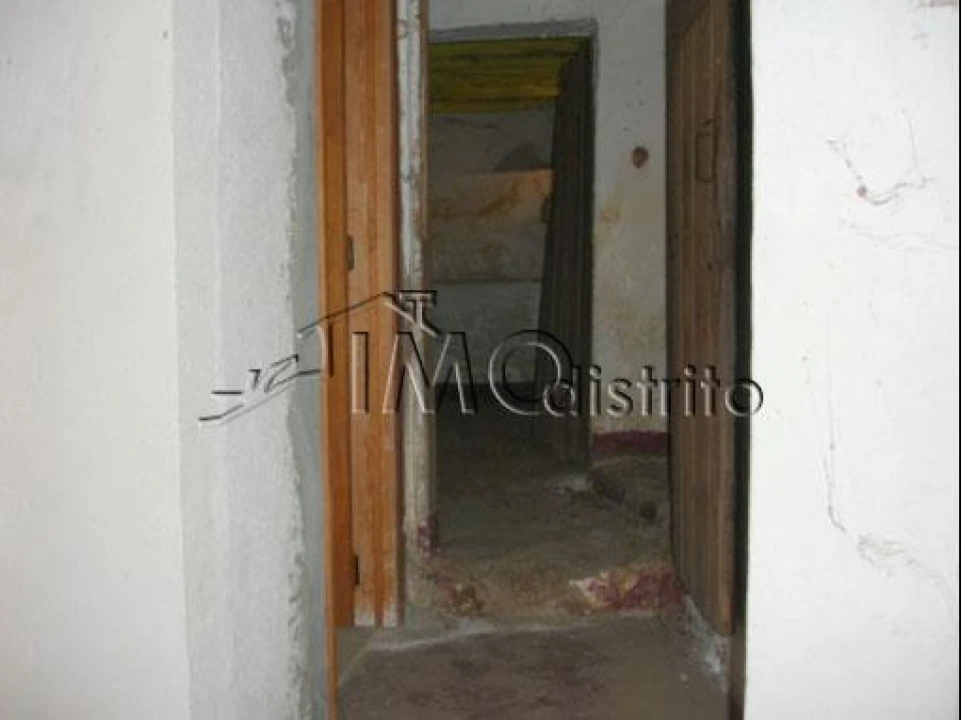 Moradia T2 para Venda em Ribeira de Nisa e Carreiras Foto 3