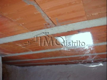 Moradia T2 para Venda em Ribeira de Nisa e Carreiras