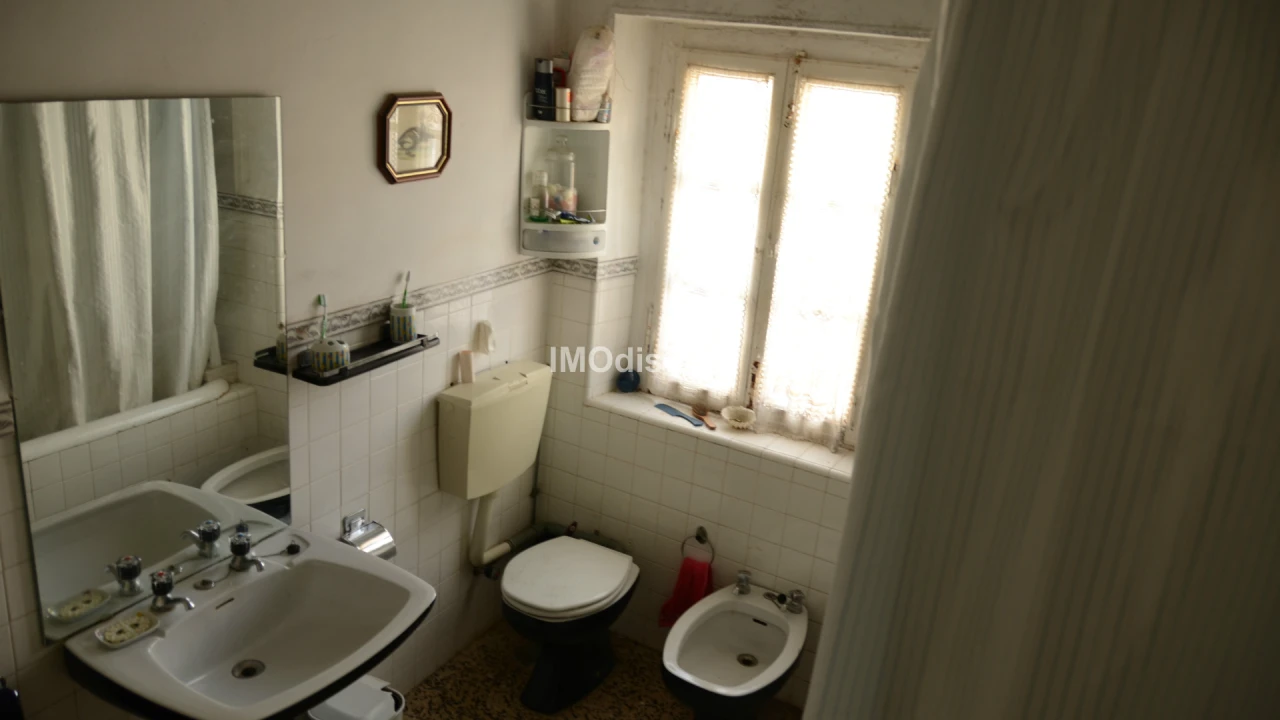 Moradia T10 para Venda em Sé e São Lourenço Foto 18