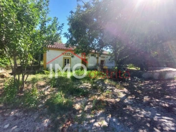 Quinta T3 para Venda em Ribeira de Nisa e Carreiras