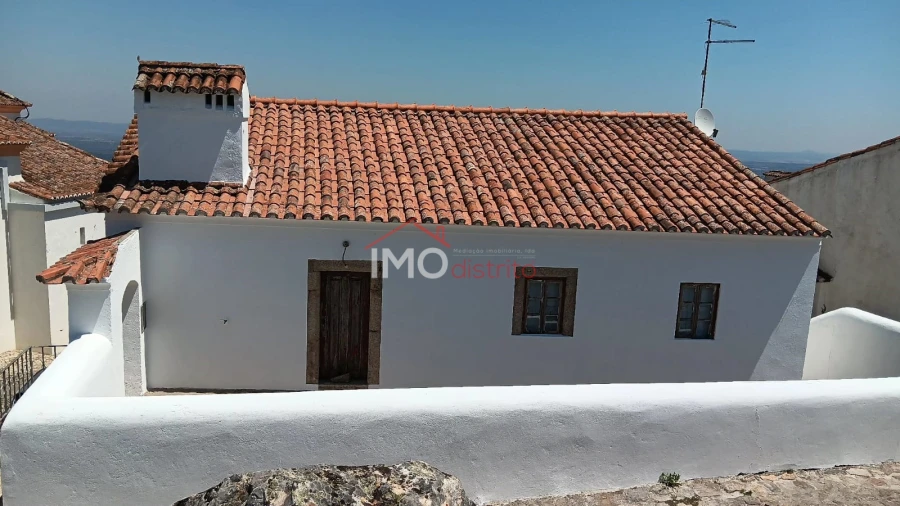 Moradia T3 para Venda em Santa Maria de Marvão Foto 6