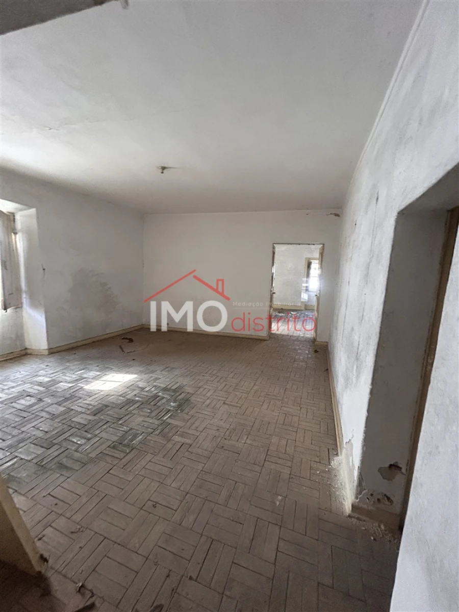 Moradia T0 para Venda em Sé e São Lourenço Foto 14