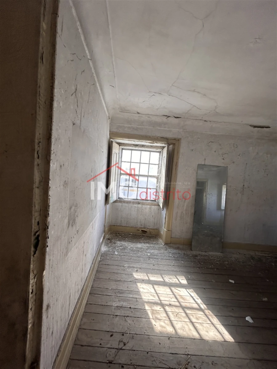 Moradia T0 para Venda em Sé e São Lourenço Foto 10