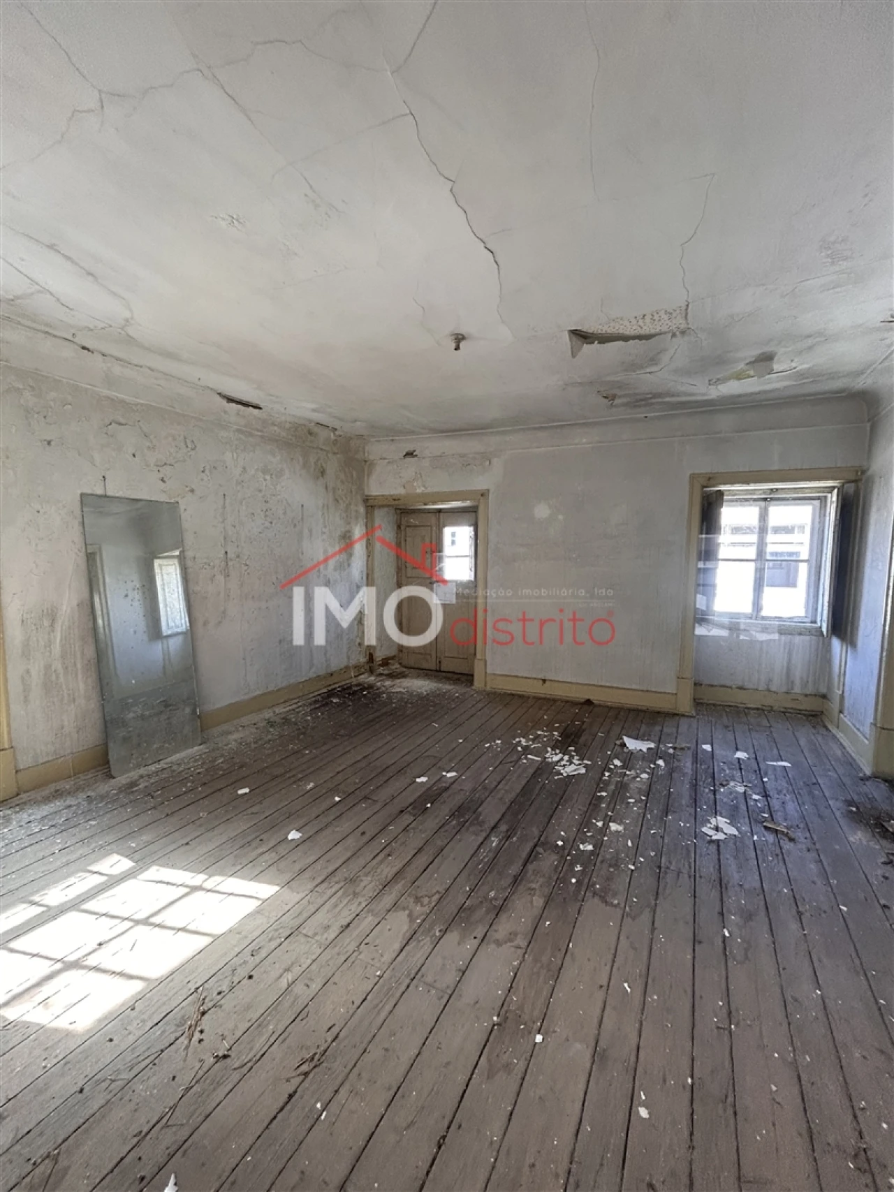 Moradia T0 para Venda em Sé e São Lourenço Foto 9