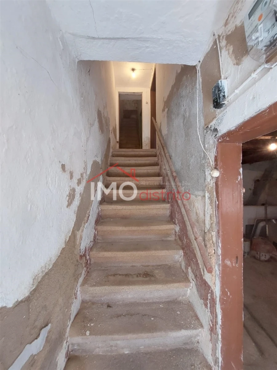 Moradia T2 para Venda em Santa Maria da Devesa Foto 5