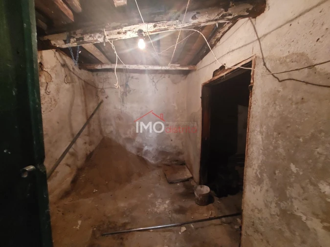 Moradia T2 para Venda em Santa Maria da Devesa Foto 4