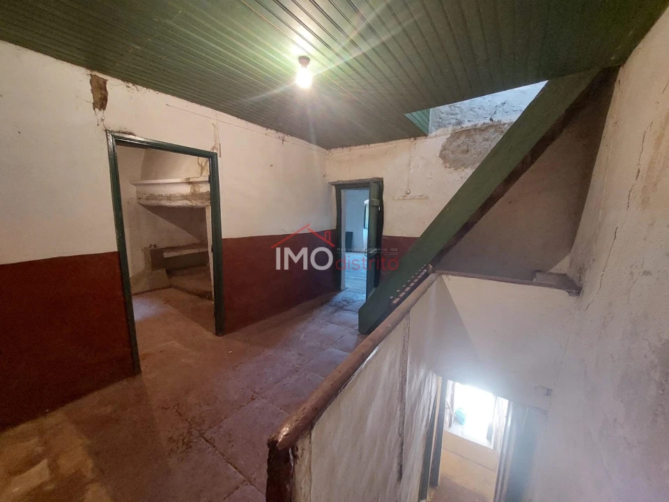 Moradia T2 para Venda em Santa Maria da Devesa Foto 12