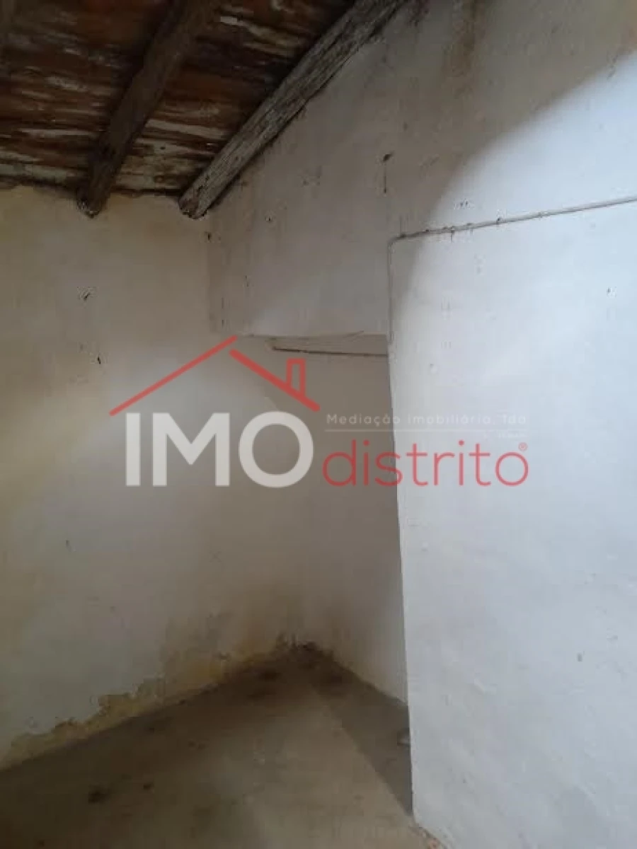 Moradia T0 para Venda em São Salvador da Aramenha Foto 7