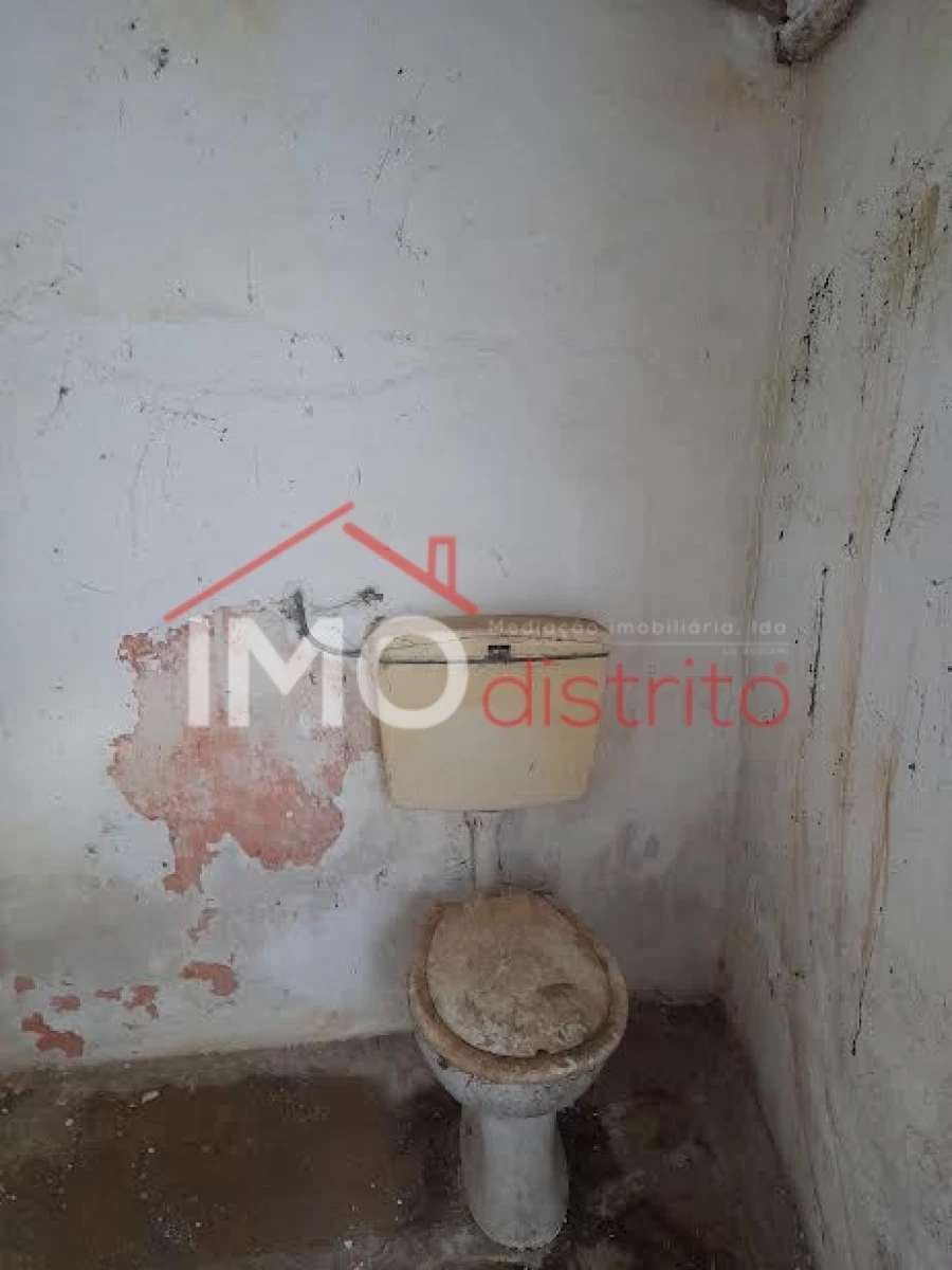 Moradia T0 para Venda em São Salvador da Aramenha Foto 15