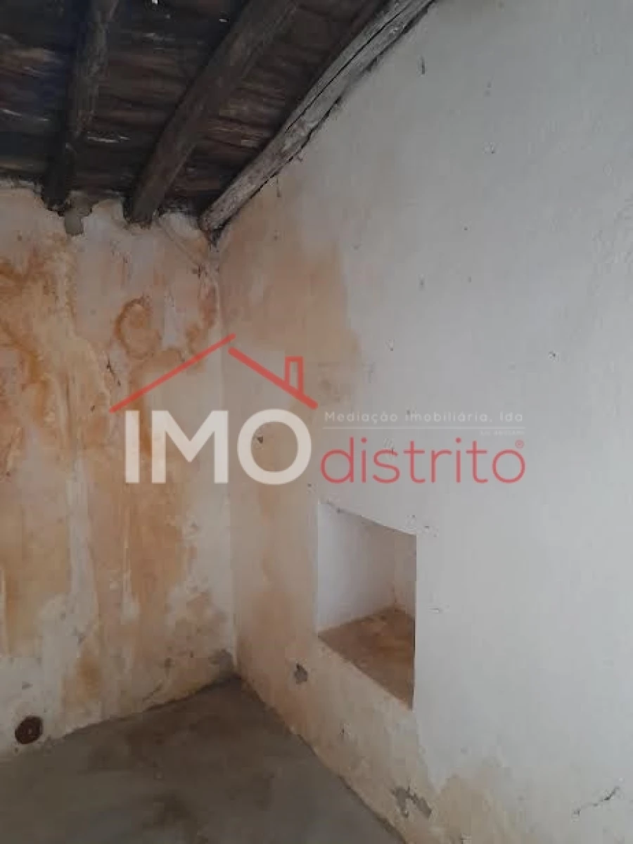 Moradia T0 para Venda em São Salvador da Aramenha Foto 8