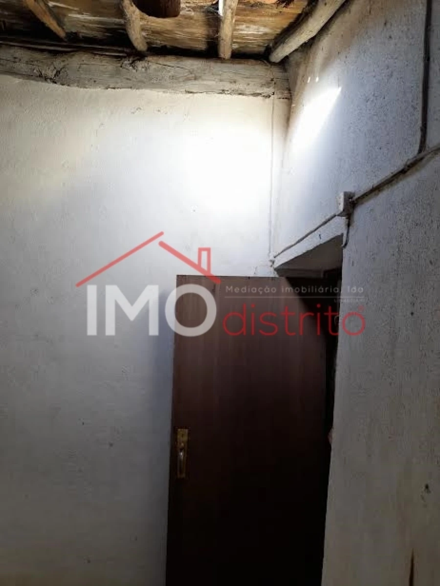 Moradia T0 para Venda em São Salvador da Aramenha Foto 10