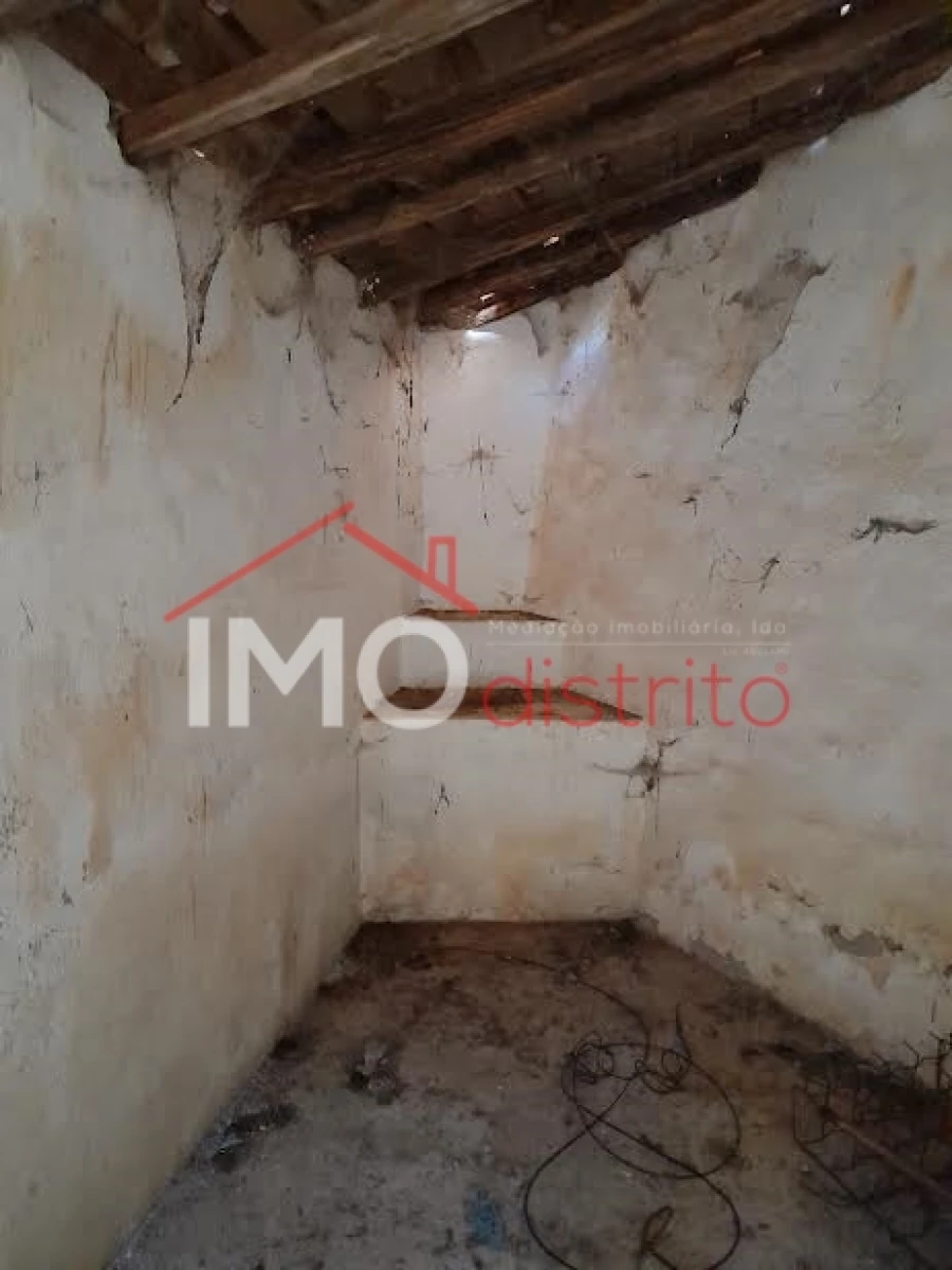 Moradia T0 para Venda em São Salvador da Aramenha Foto 18