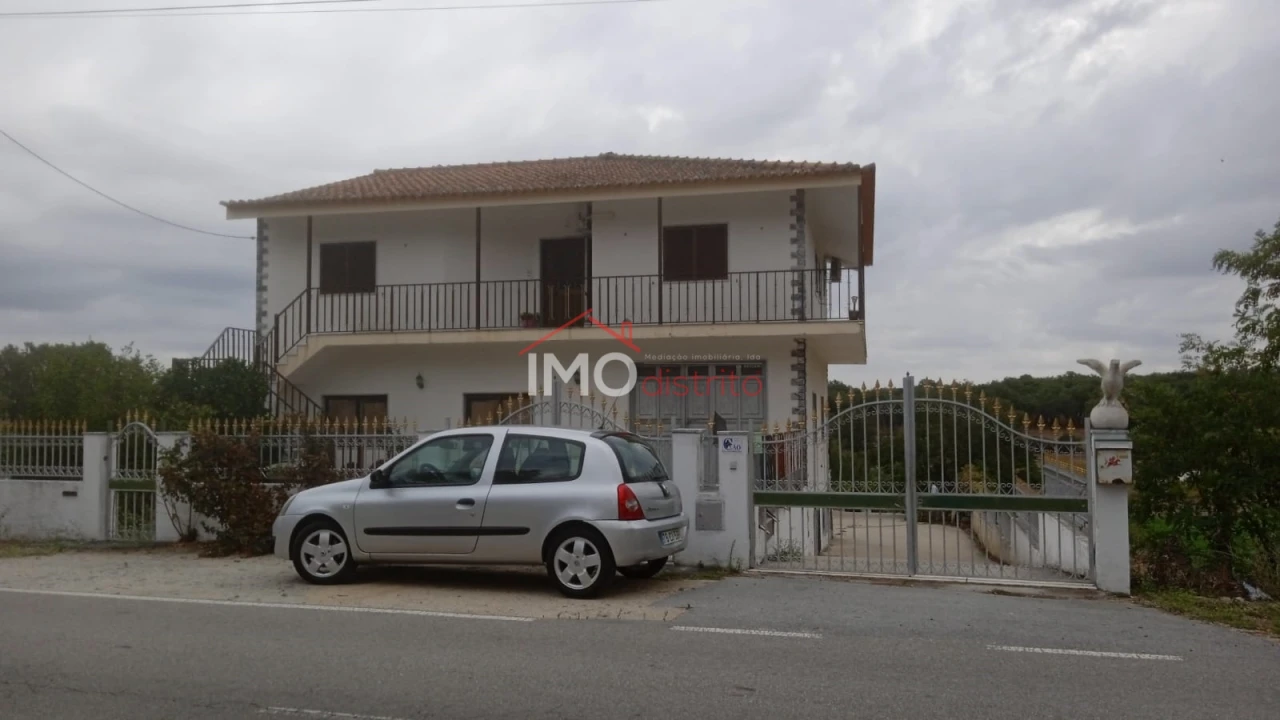 Moradia T3 para Venda em Nossa Senhora da Graça de Povoa e Meadas Foto 1