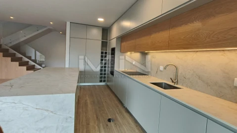 Moradia T3 para Venda em Fânzeres e São Pedro da Cova