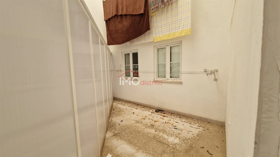 Apartamento T1 para Venda em Santa Maria da Devesa Foto 8