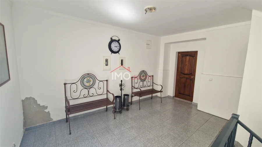 Apartamento T1 para Venda em Santa Maria da Devesa Foto 3