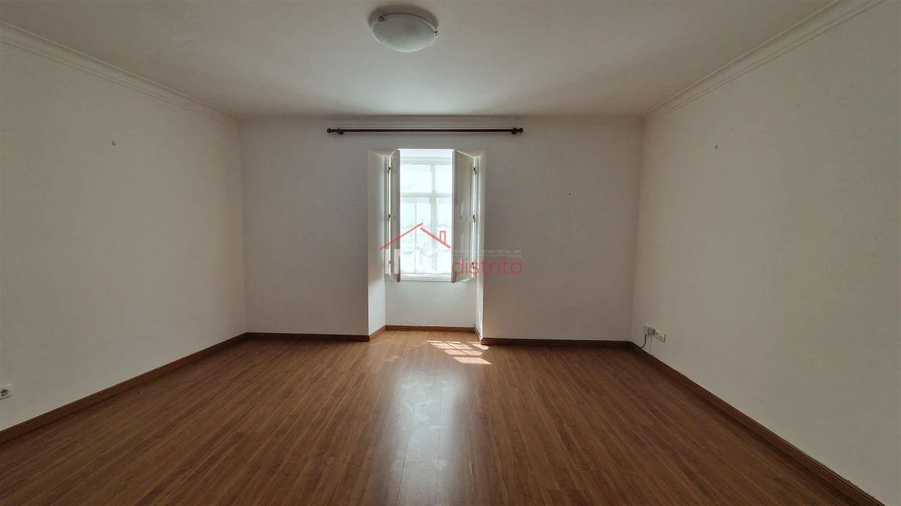 Apartamento T1 para Venda em Santa Maria da Devesa Foto 11