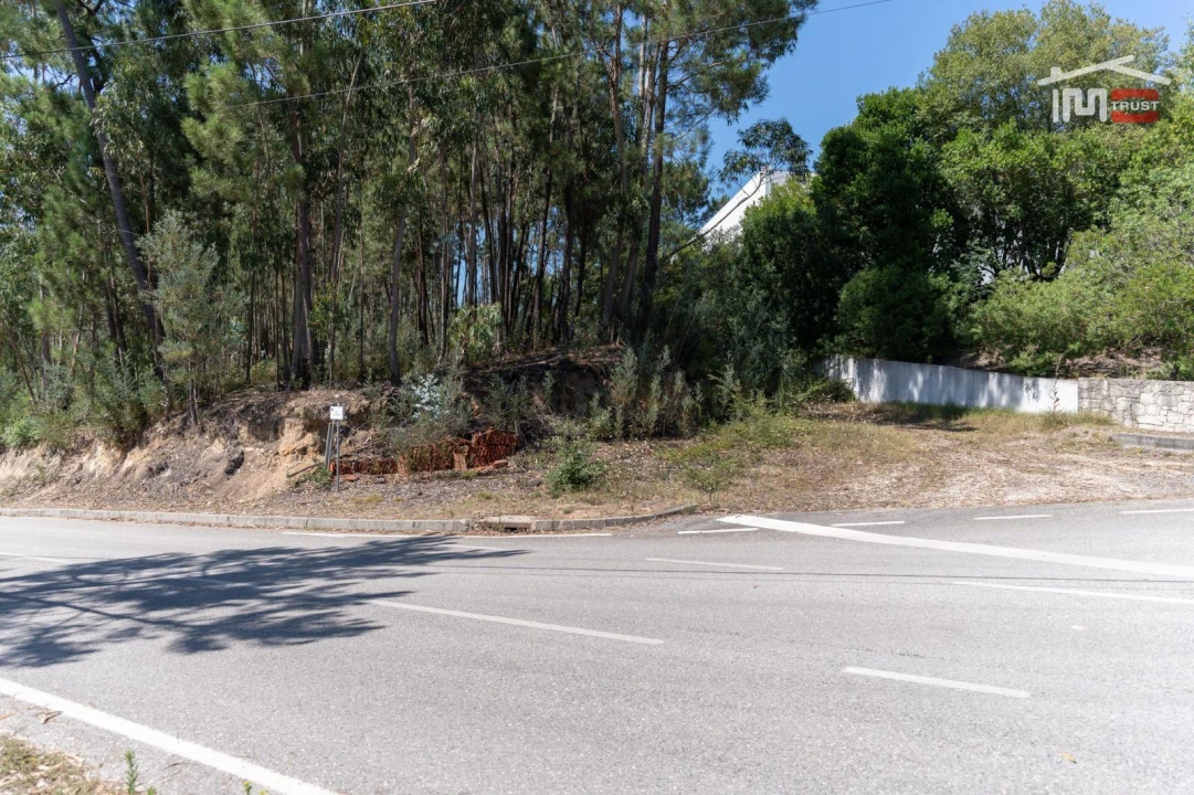 Terreno P/ Prédio para Venda em Caxarias Foto 9