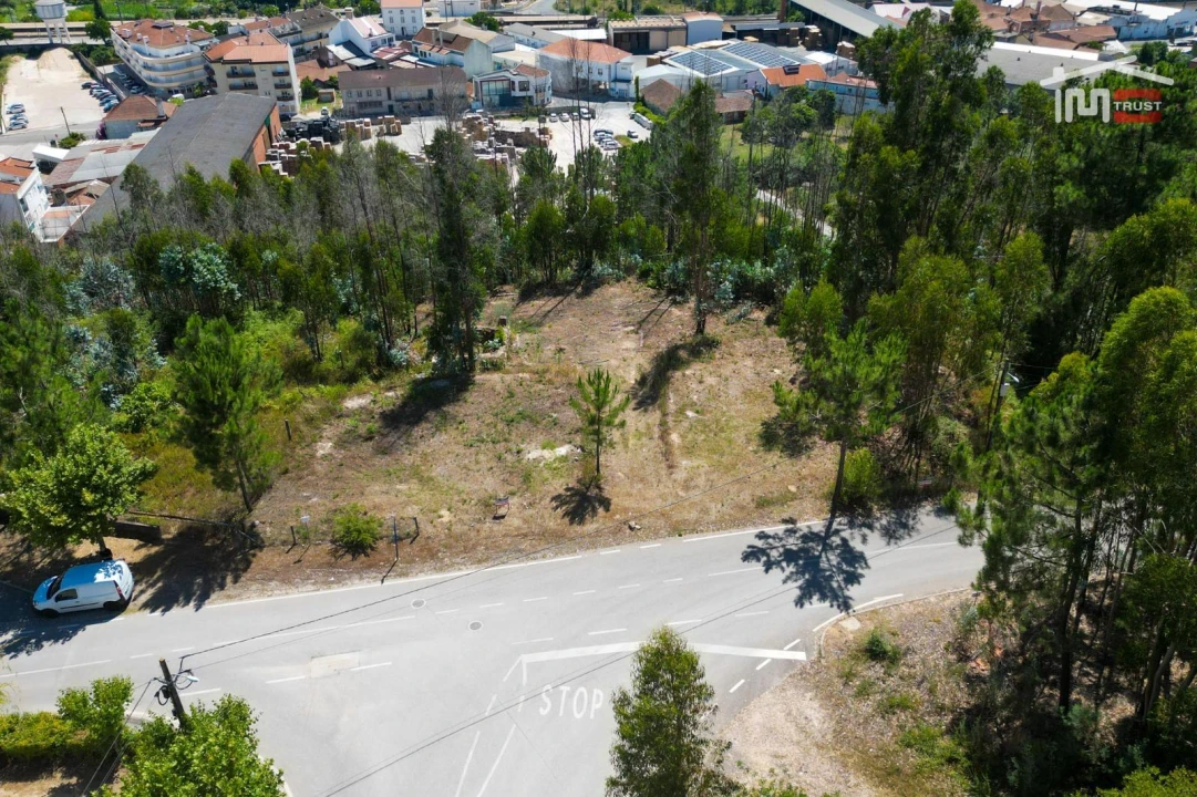 Terreno P/ Prédio para Venda em Caxarias Foto 3