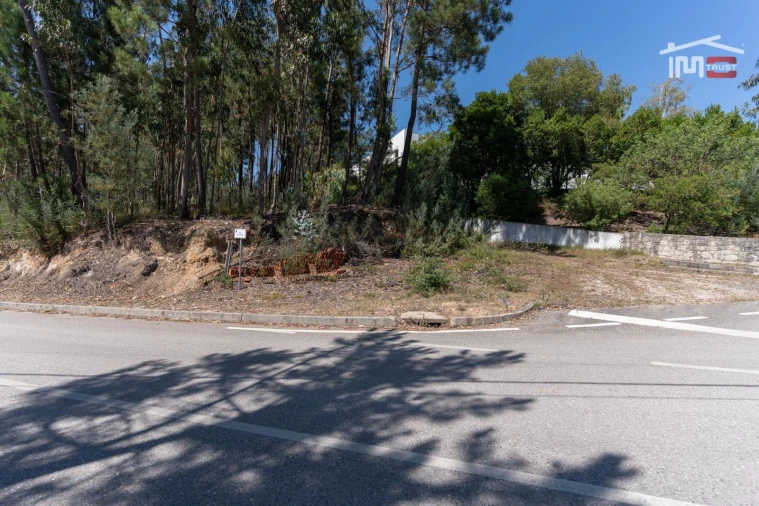 Terreno P/ Prédio para Venda em Caxarias Foto 20