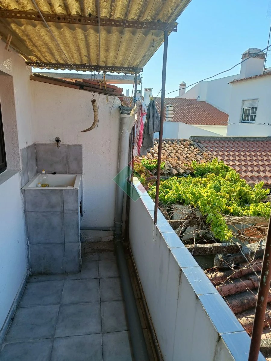 Moradia T2 para Venda em Foros de Arrão Foto 20