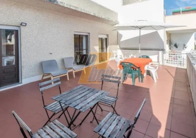 Apartamento T3 para Venda em Costa da Caparica