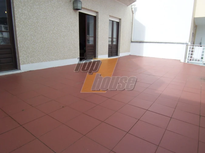 Apartamento T3 para Venda em Costa da Caparica Foto 4