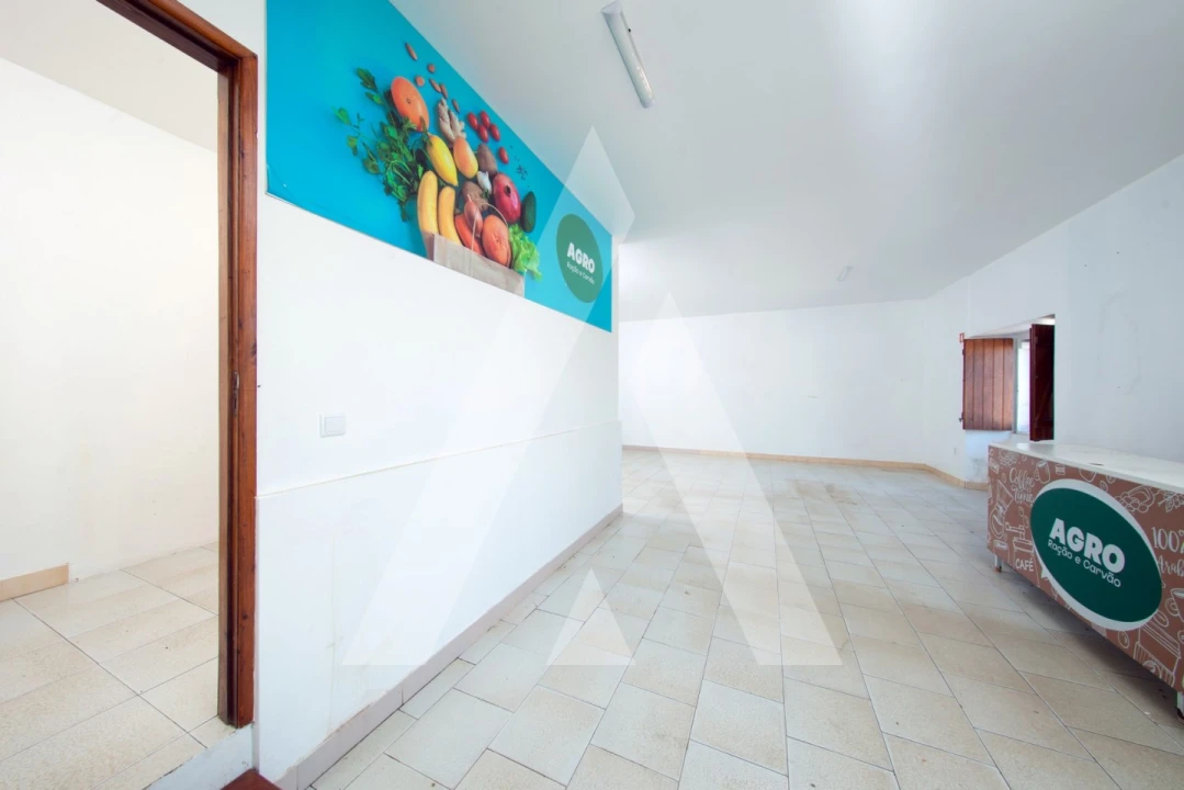 Moradia T3 para Venda em Ega Foto 13