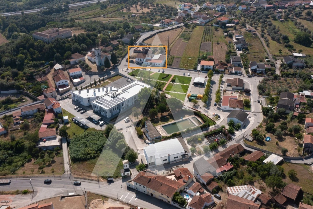 Moradia T3 para Venda em Ega Foto 20