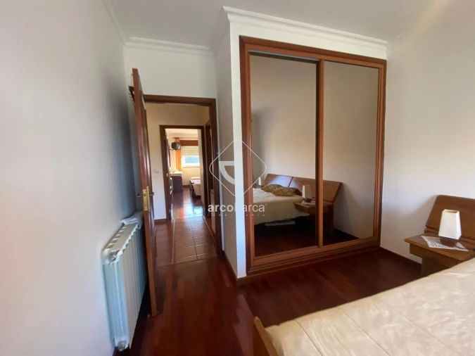 Apartamento T2 para Venda em Paço Foto 3