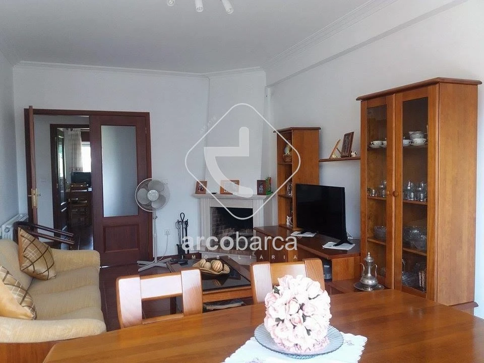 Apartamento T2 para Venda em Paço Foto 9