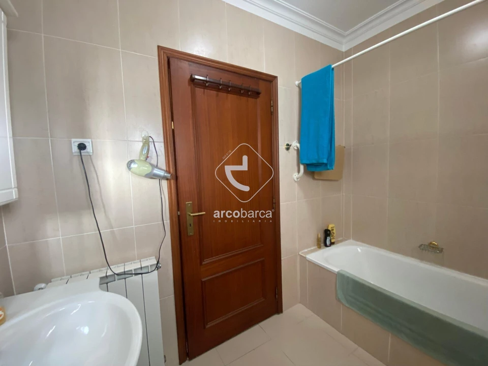 Apartamento T2 para Venda em Paço Foto 5