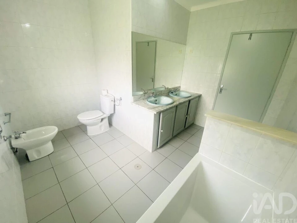 Moradia T5 para Venda em Campos e Vila Meã Foto 25