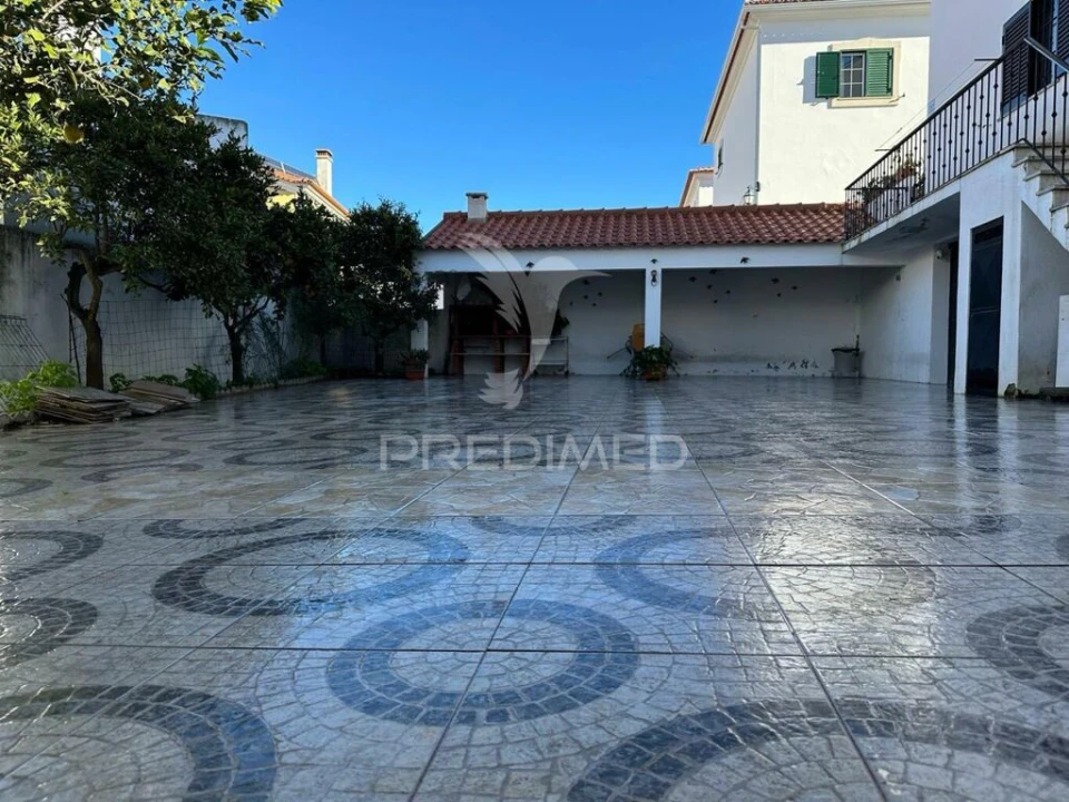 Moradia T5 para Venda em Romeira e Várzea Foto 11