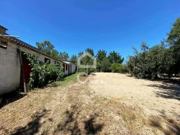 Quinta T6 para Venda em Campo