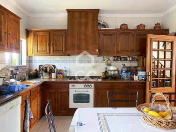 Quinta T6 para Venda em Campo