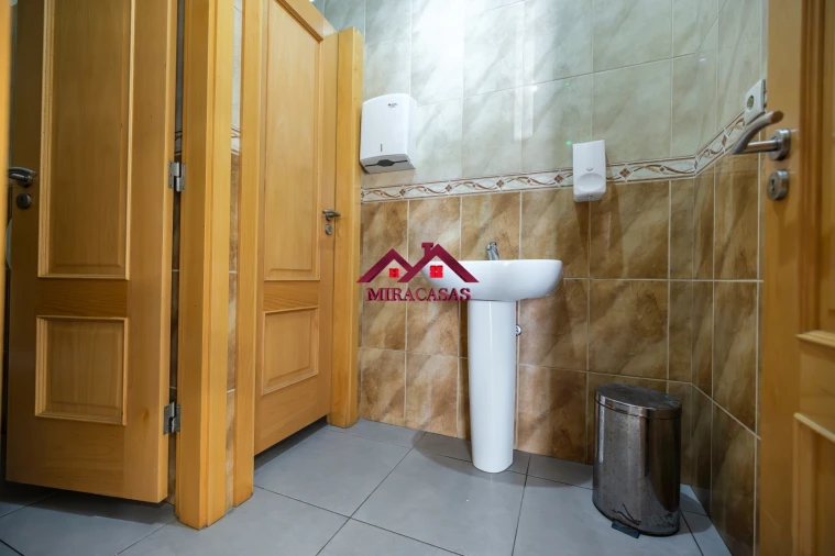 Negócio para Venda em Tocha Foto 34