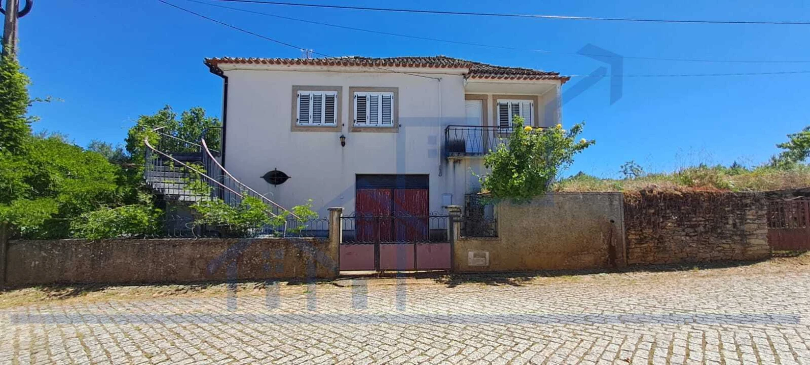 Moradia T3 para Venda em Carviçais Foto 1