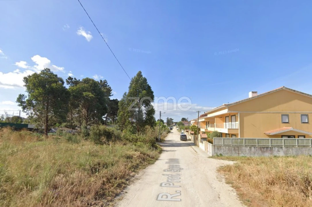 Terreno para Venda em Seixal, Arrentela e Aldeia de Paio Pires Foto 1