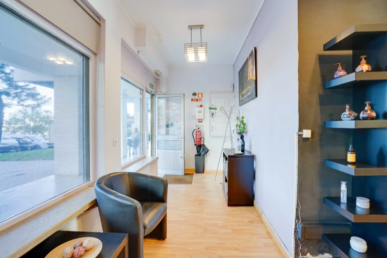 Loja para Venda em Falagueira-Venda Nova Foto 6