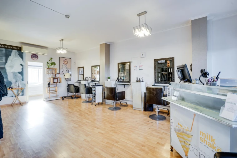 Loja para Venda em Falagueira-Venda Nova Foto 7