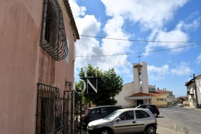 Moradia T2 para Venda em Atouguia da Baleia